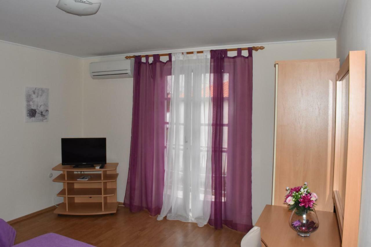 Apartments Lavandula Baska Exteriér fotografie